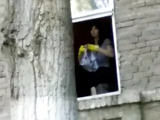 Напали на новий сексуальний хінді фільм window girl girl, і виходьте на вулицю